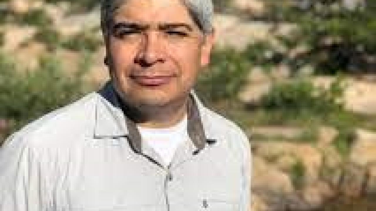 Dr. Samuel Sandoval Solis